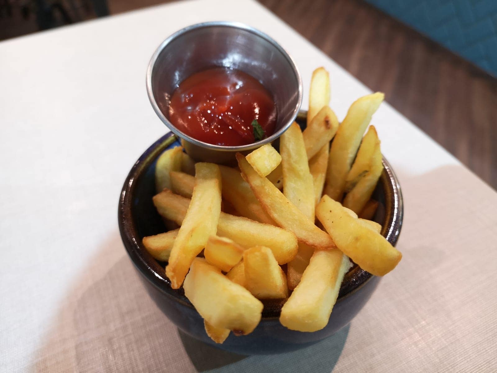 Sami’s Golders Green Kosher Restaurant London • Kosher Traveling